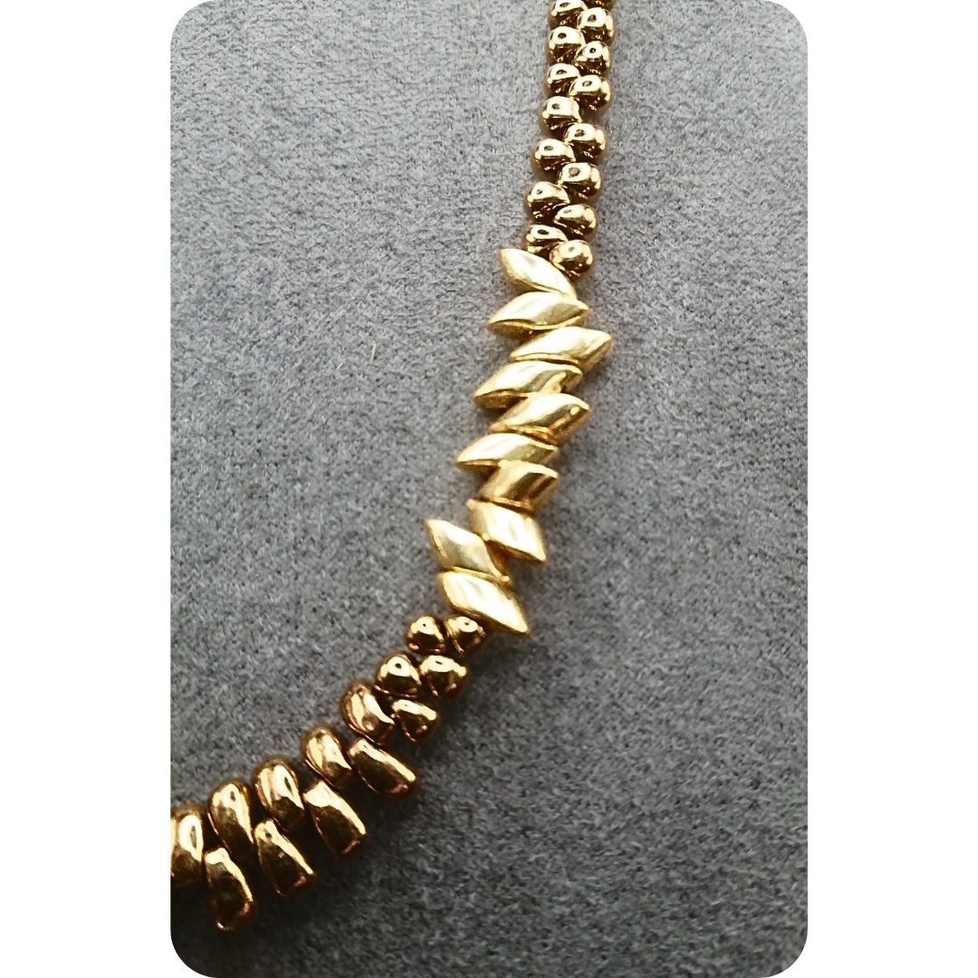 Collier Victoria