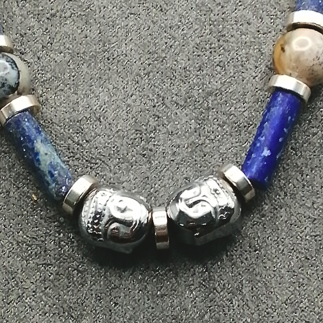 Collier opale mousse