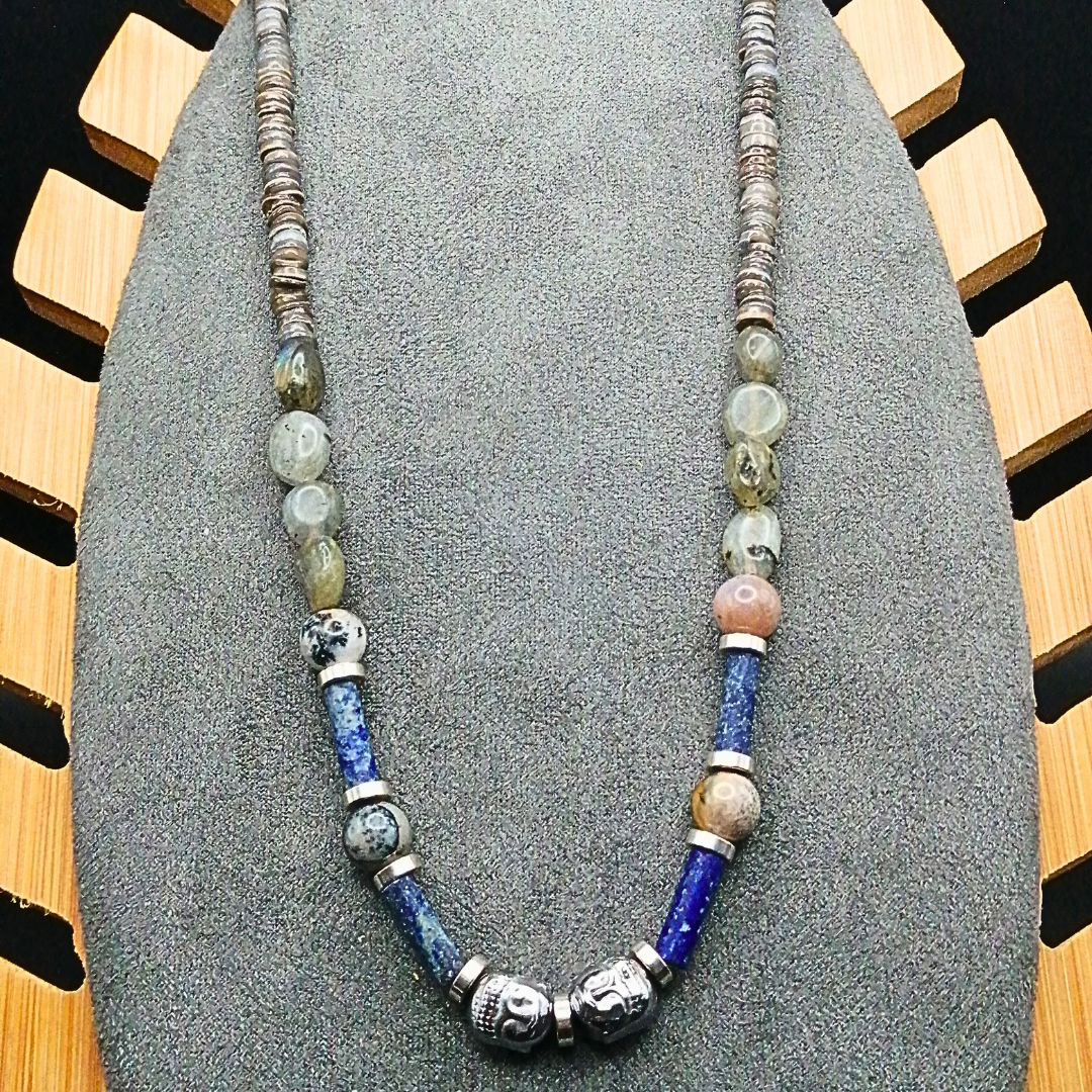Collier opale mousse