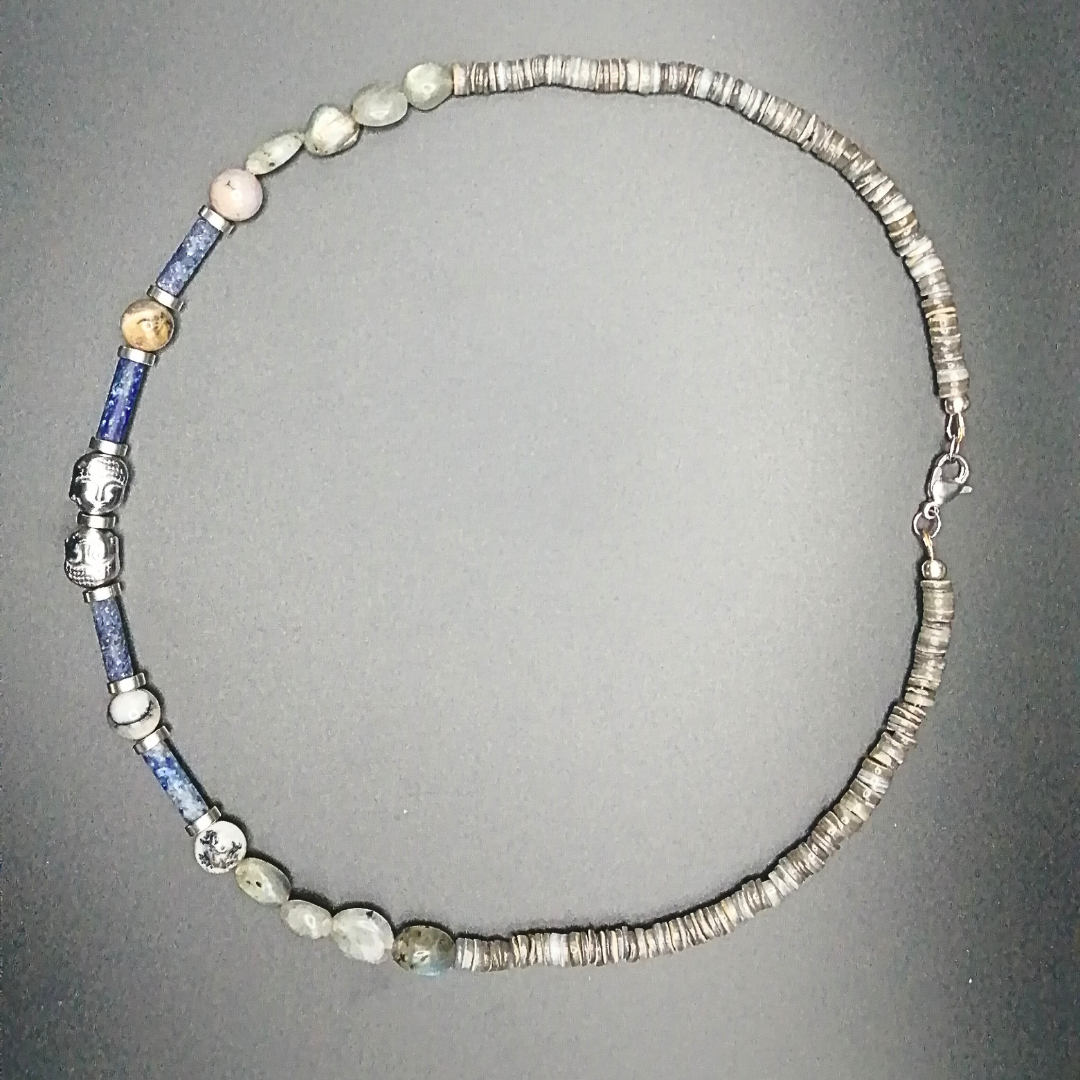Collier opale mousse
