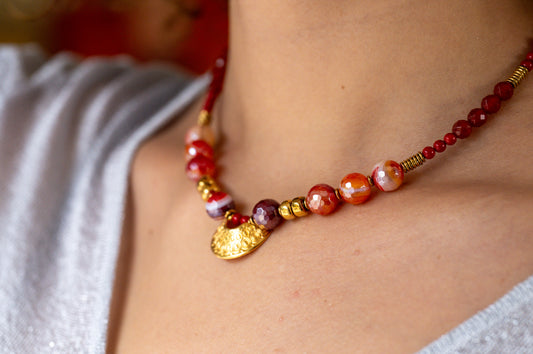 Collier Isis